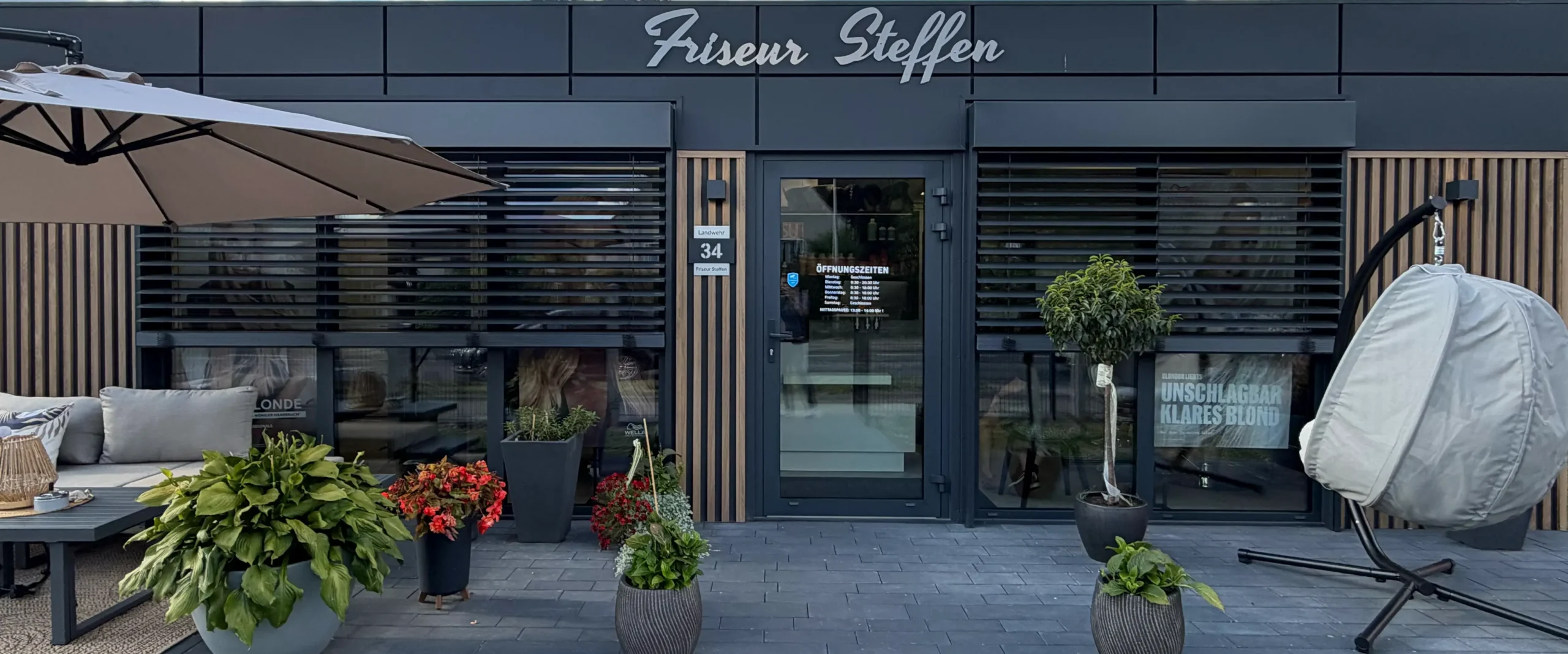 Ansicht des Außen- und Eingangsbereichs vom Salon Friseur Steffen aus Neustadt am Rübenberge